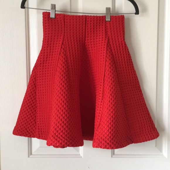 MAJE JAMILA WAFFLE KNIT PLEATED SKIRT RED SIZE 36 - Picture 3 of 8